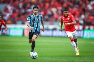 Nh n nh soi k o vitoria vs gremio 06h00 ng y